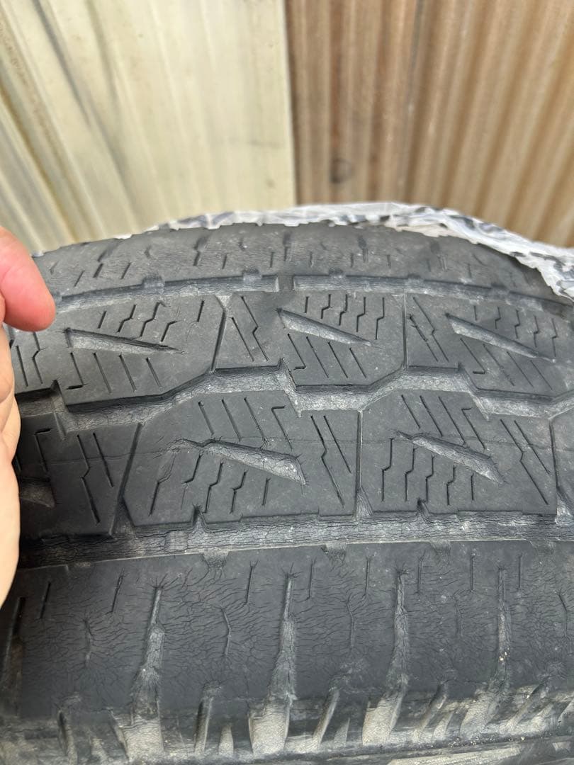 【ヒストリック】 デリカd5 225/70R16 オールテレーンタイヤ