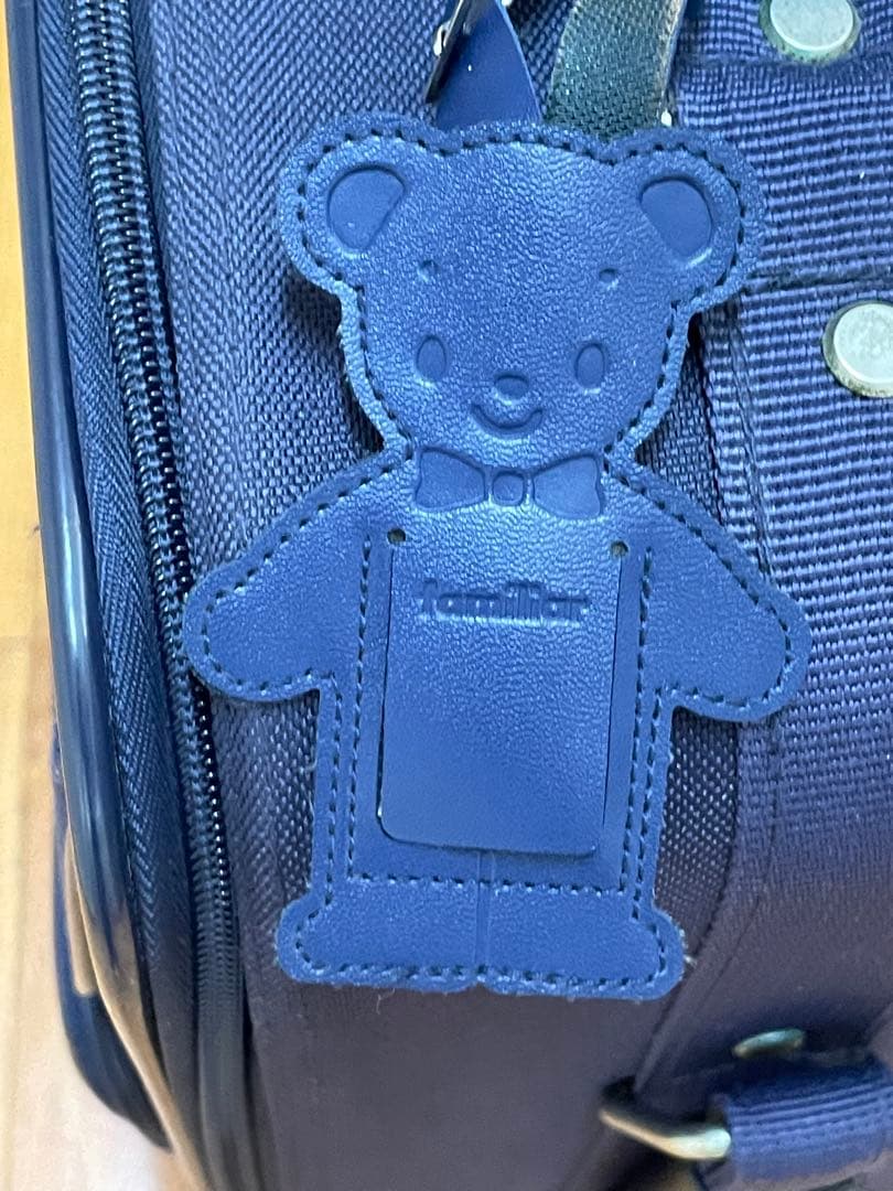 familiar ファミリア　紺色キャリーケース　スーツケース