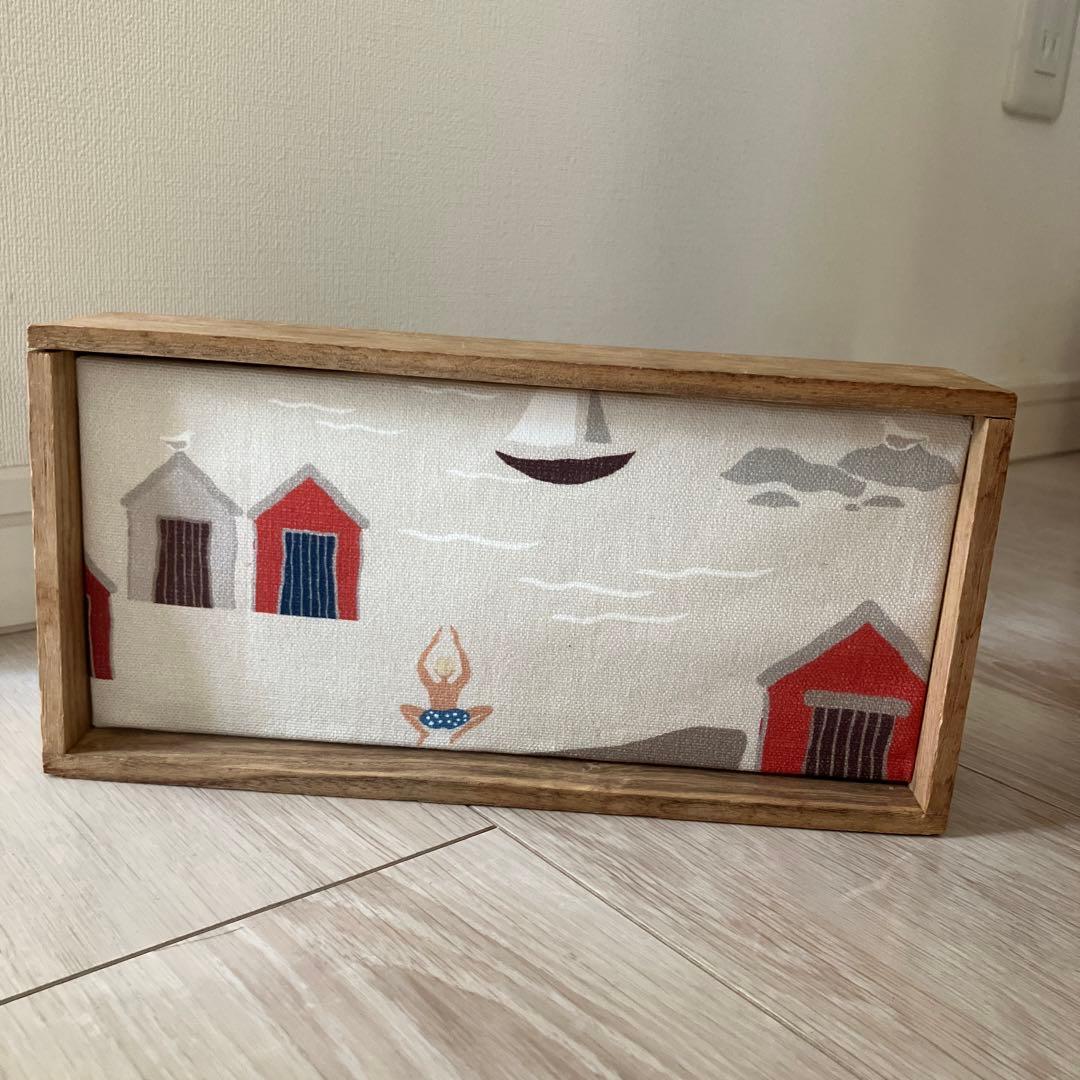【匿名配送】スウェーデン生地♪　インテリア雑貨　北欧布地　古い木箱　額　海の風景