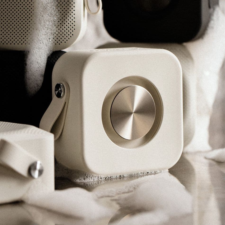 Sudio Bluetooth ポータブルスピーカー「F2」ホワイト