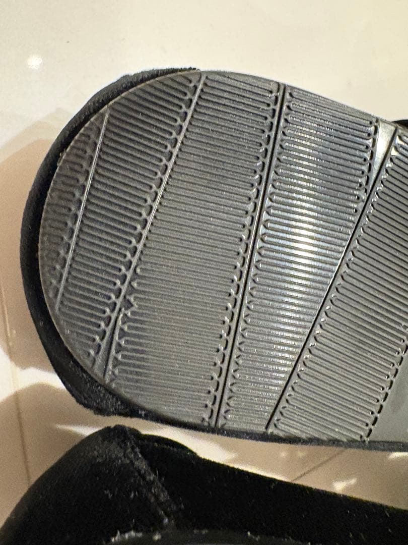 フェラガモ ヴァラ　バレエシューズ　ブラック