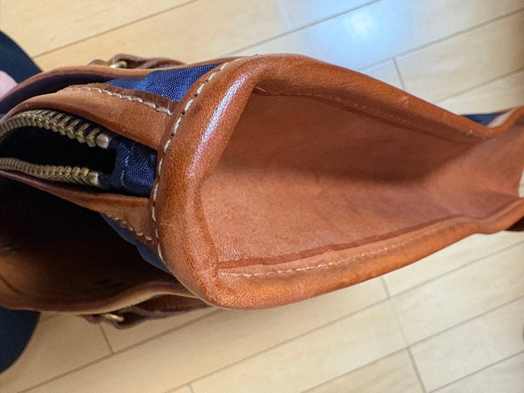 フェリージ　ビジネスバッグ