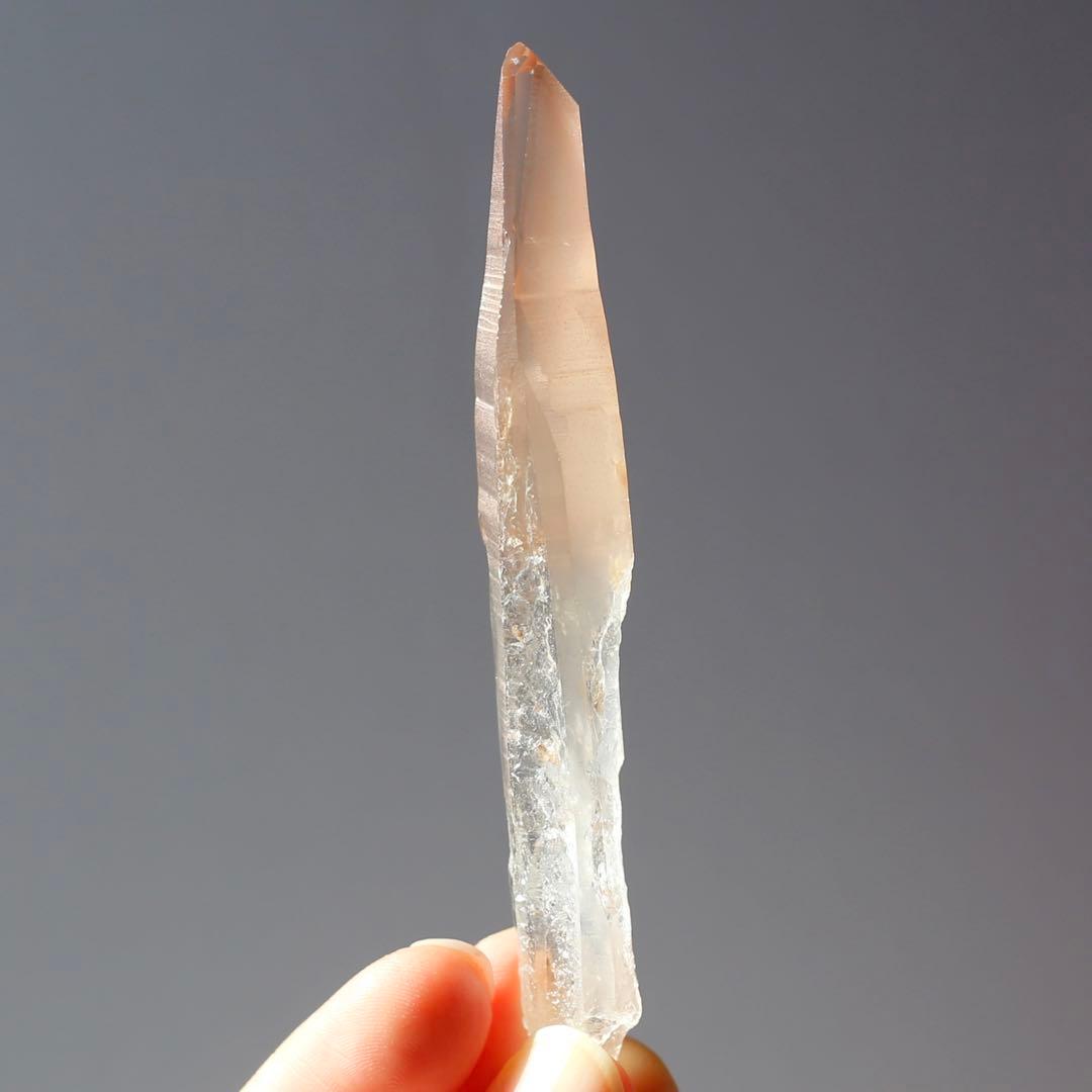 シンギングクォーツ ピンクレムリアンシード クリスタル 水晶 鉱物 原石 希少