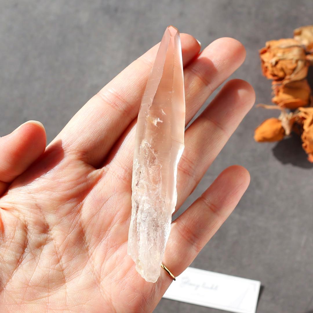 シンギングクォーツ ピンクレムリアンシード クリスタル 水晶 鉱物 原石 希少