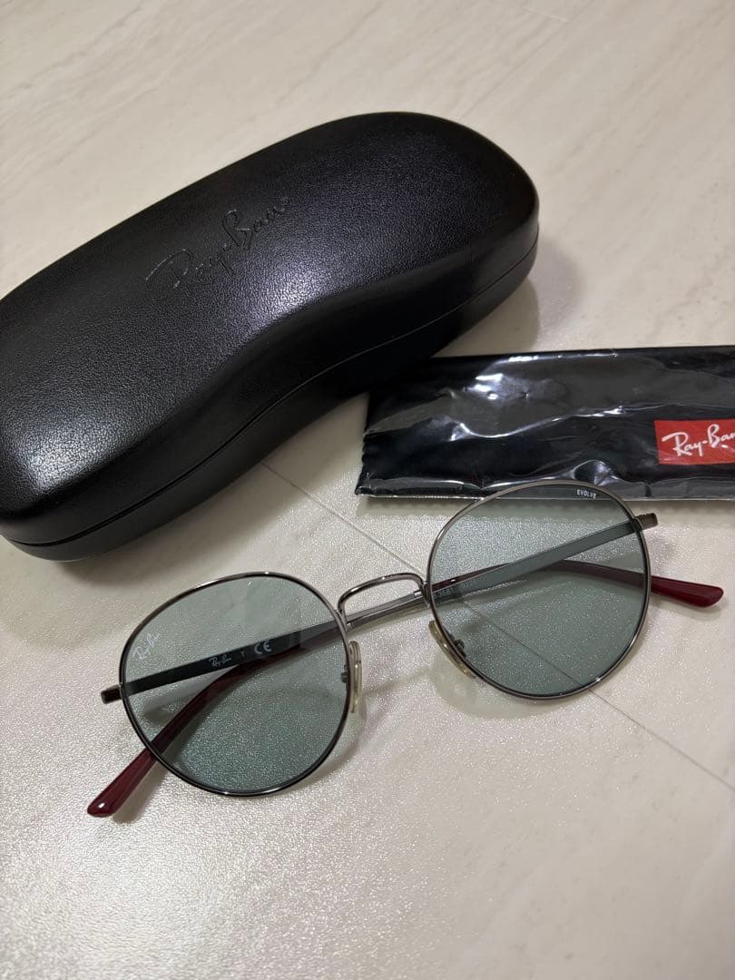 Ray-Ban RB 3681 調光サングラス ケース付き