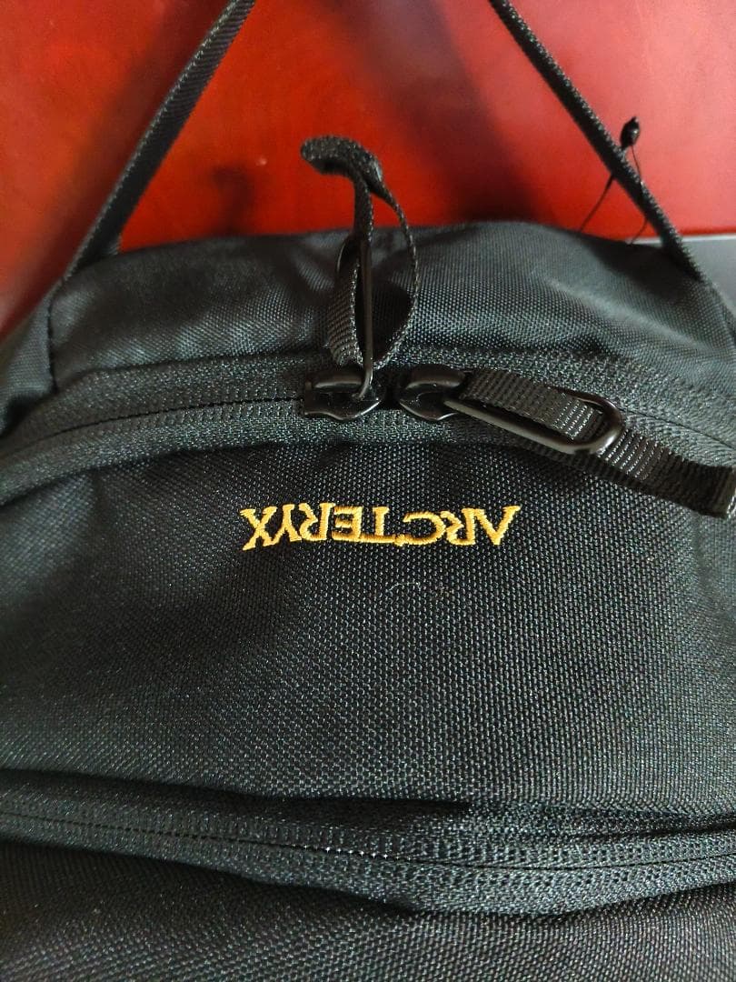 Arc'teryx ブラック バックパック 26L