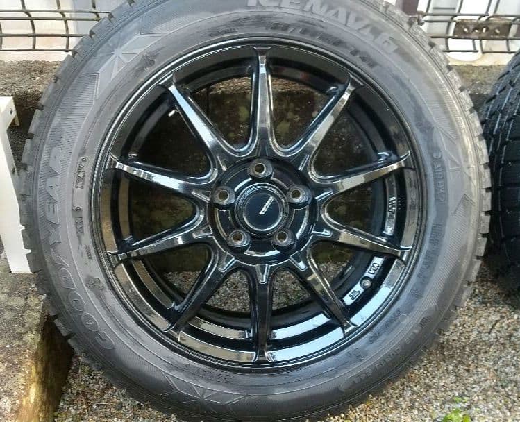 15インチ ブラック スポークホイール スタッドレスタイヤの4本セット