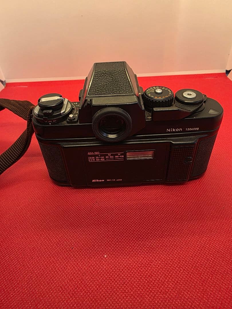 Nikon F3 一眼レフカメラ Nikkor 50mmレンズ付き