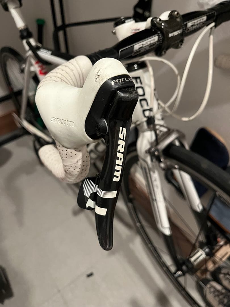 FOCUS ロードバイクカーボン チームレプリカMILRAM 格安出品