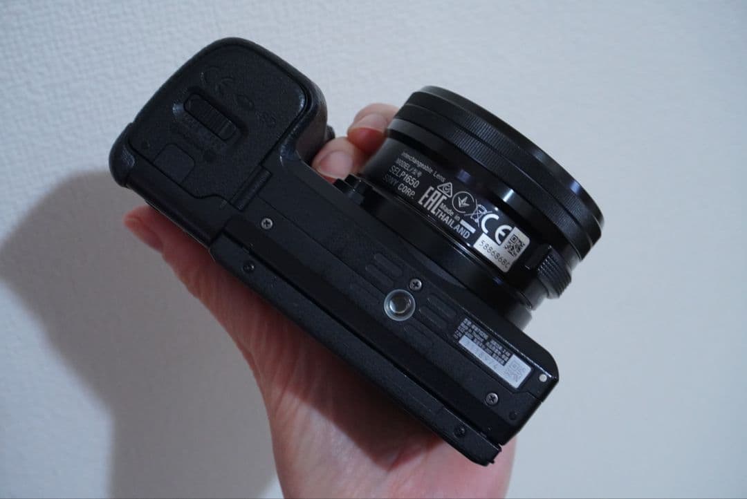 【1時間だけの価格】SONY α6400 E 16-50mmレンズ付きミラーレス