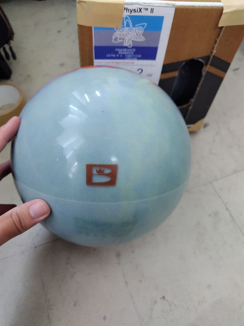 ボウリングボール　ミッキーマウス　15ポンド　新球