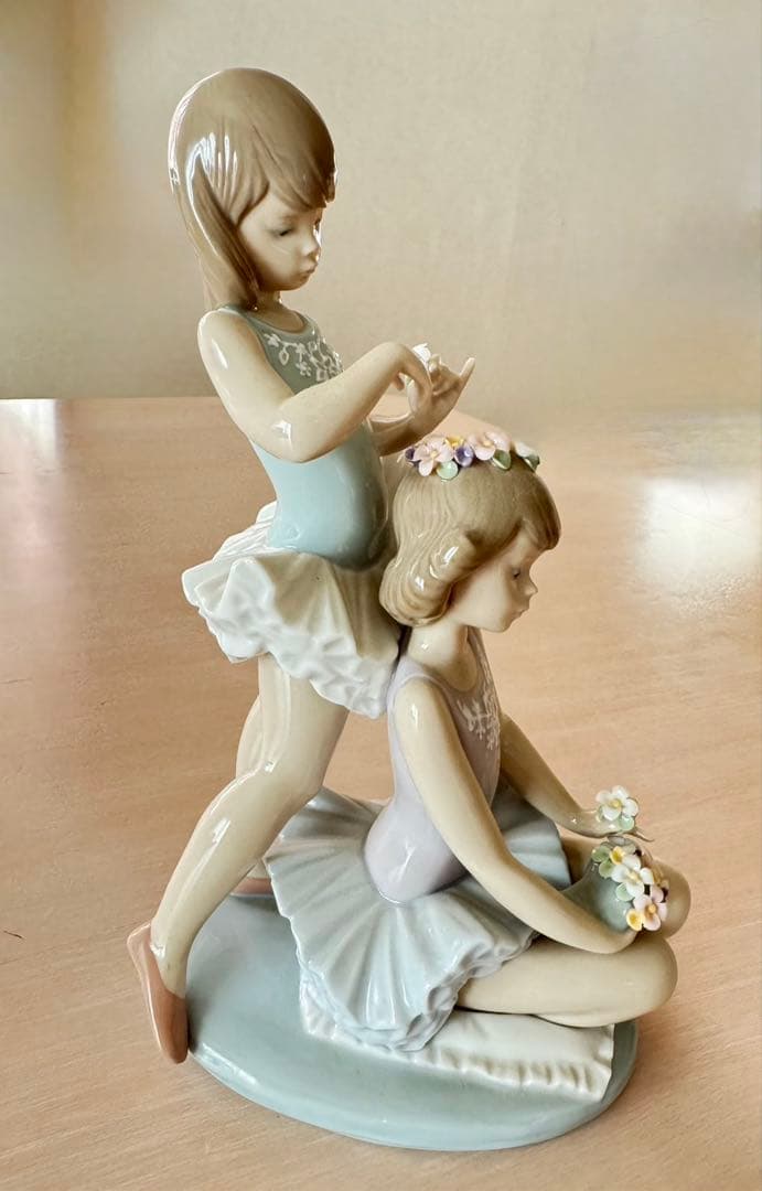 LLADRO リヤドロ　初めてのバレエ　05714