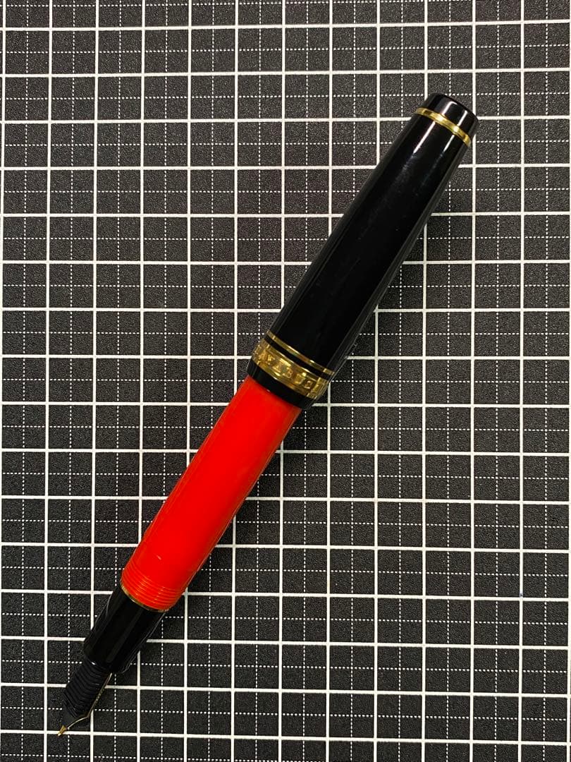 SUZUKI HAYABUSA 万年筆　字幅M