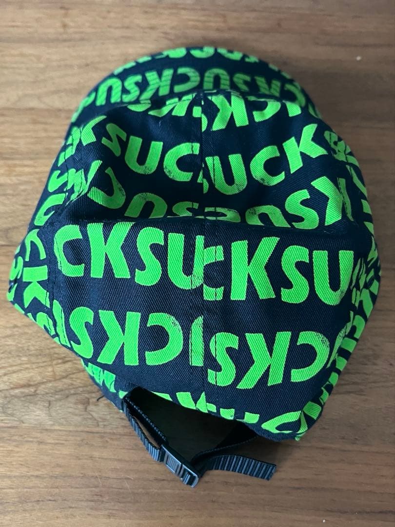 O*N様 Supreme キャップ 黒 蛍光緑