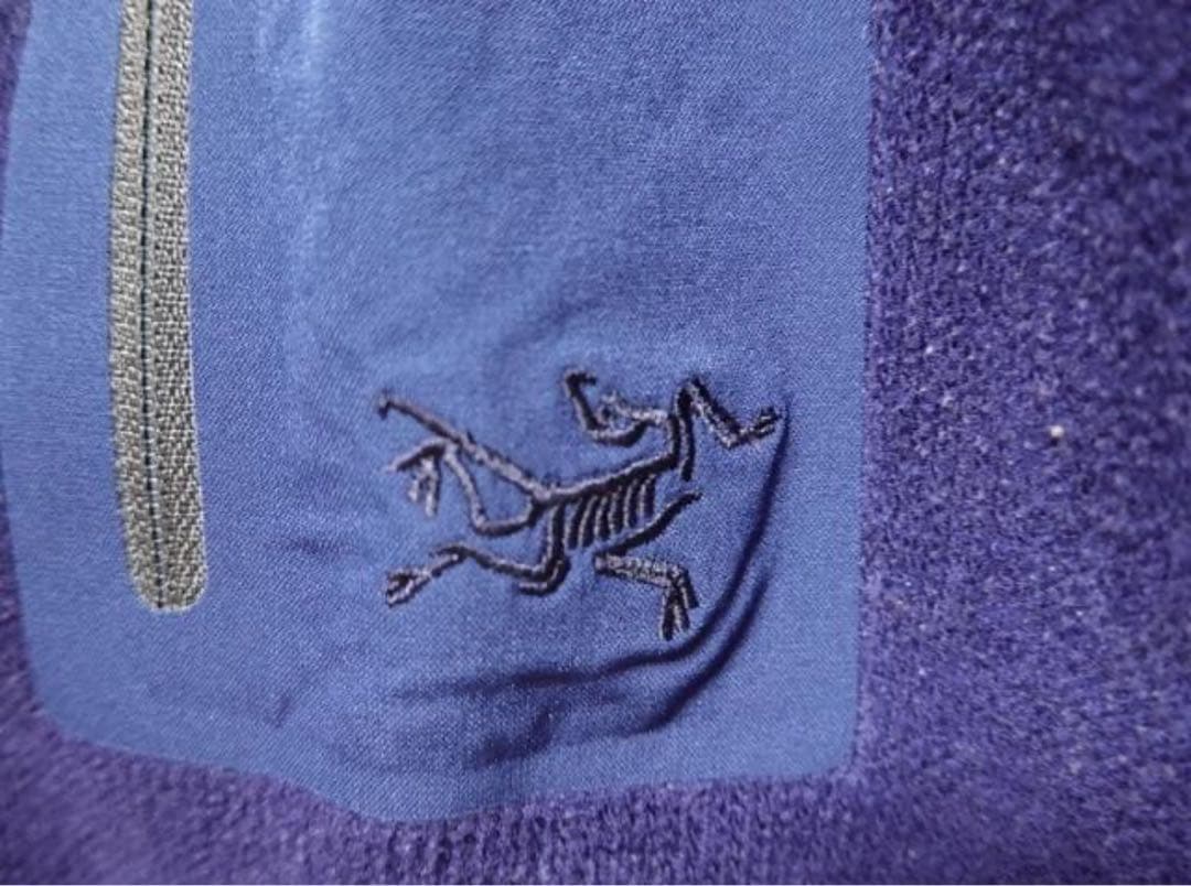 アークテリクス　セーターカナダ製