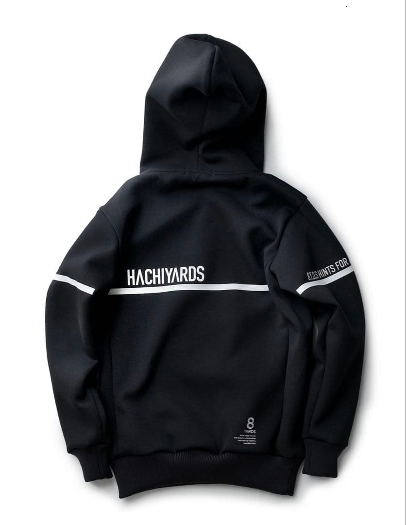 8YARDS. ブラックパーカー L