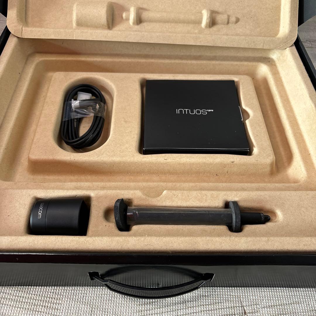Wacom Intuos Pro ペンタブレット 本体