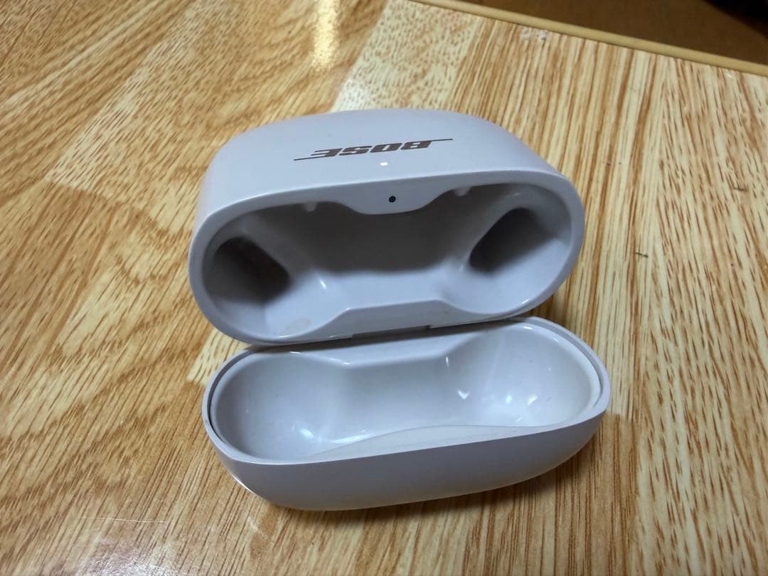 bose qc ultra earbuds 本体、右耳のみ