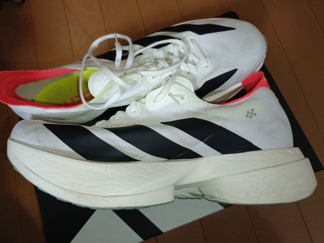 スパイク・シューズ adidas LIGHTSTRIKE PRO 4 26.5cm