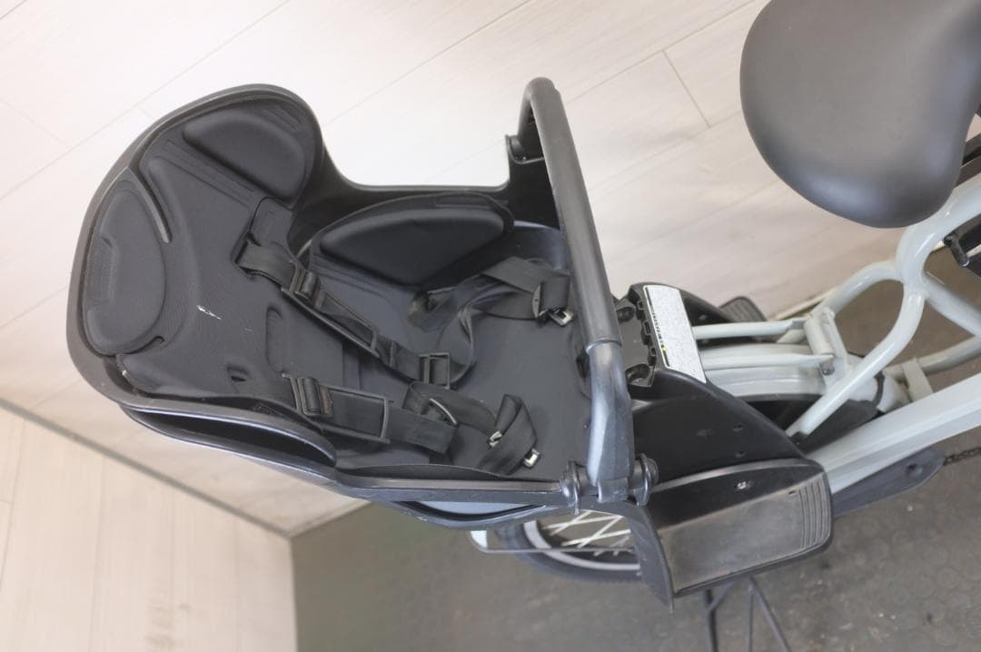 ムギ )ブリヂストBikkeポーラ　20インチ　3段　8.9Ah充電器あり