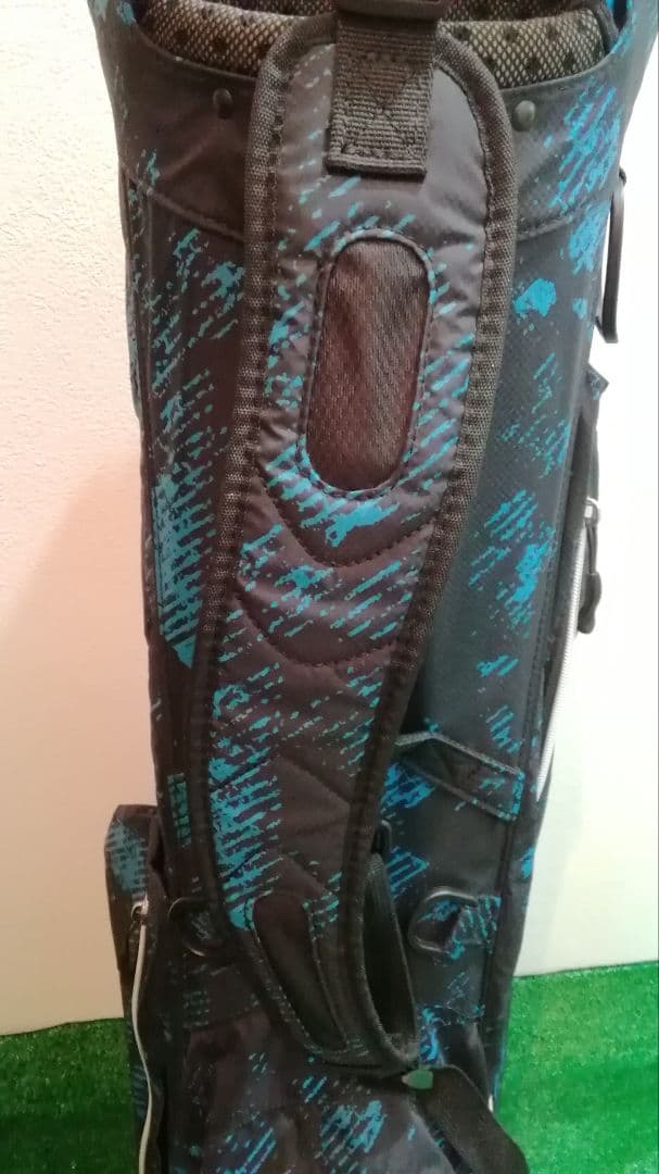 OUUL LONDON CALIFORNIA TOKYO　キャディバッグ　軽量