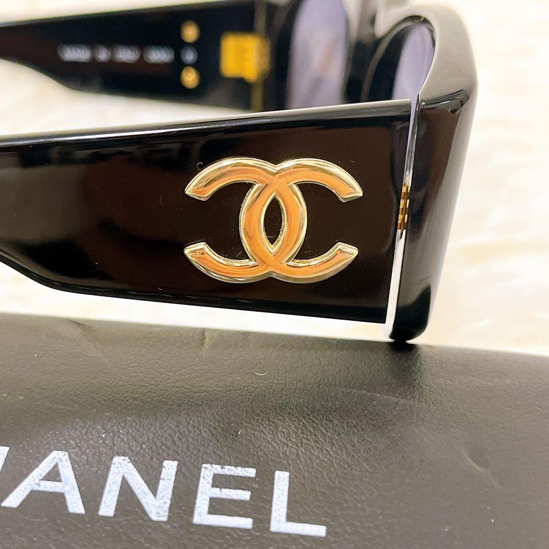 CHANEL サングラス　ココマーク　黒　ケース付き