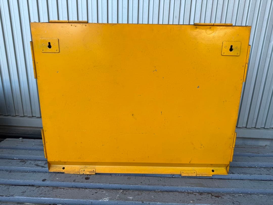 ⭐︎ 値下⭐︎NGK プラグ陳列ケース