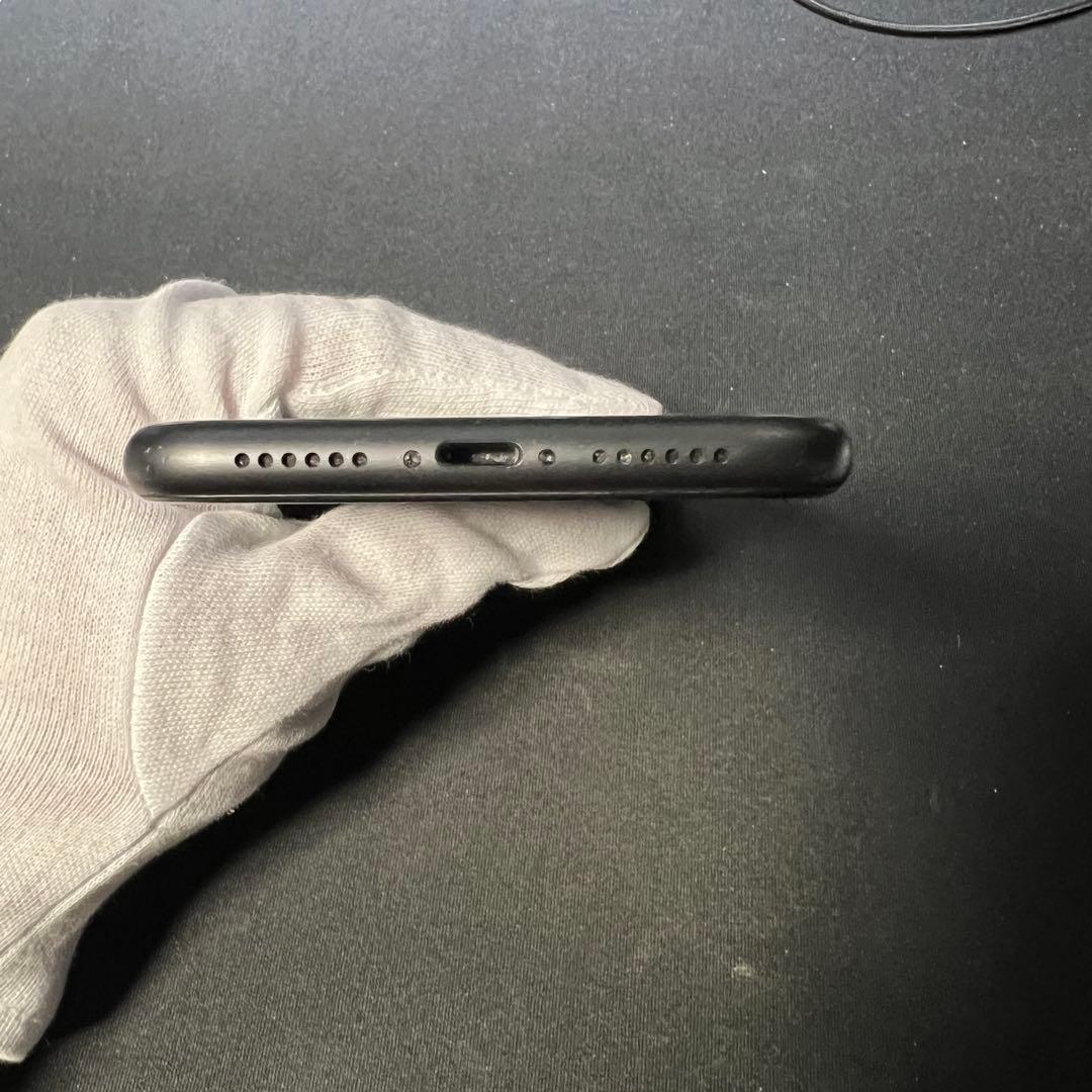 美品 iPhone11 64GB ブラック スマホ スマートフォン アップル