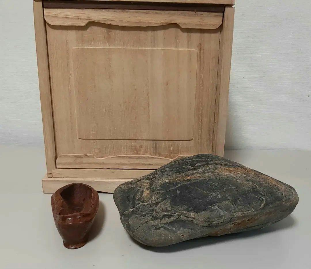 縁起石　鯉の滝登り　立身出世　箱付き　登竜門　水石　紋様石