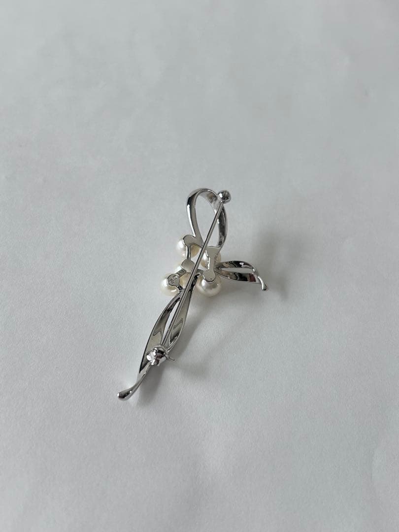 MIKIMOTO ミキモト パールとシルバーのブローチ