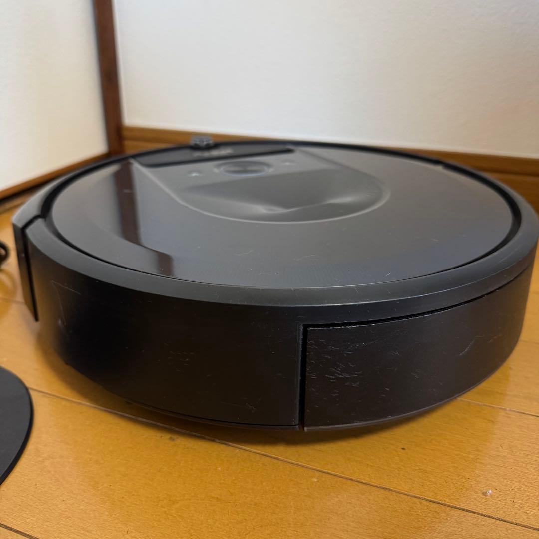 iRobot Roomba i7（アイロボット ルンバ i7）ロボット掃除機