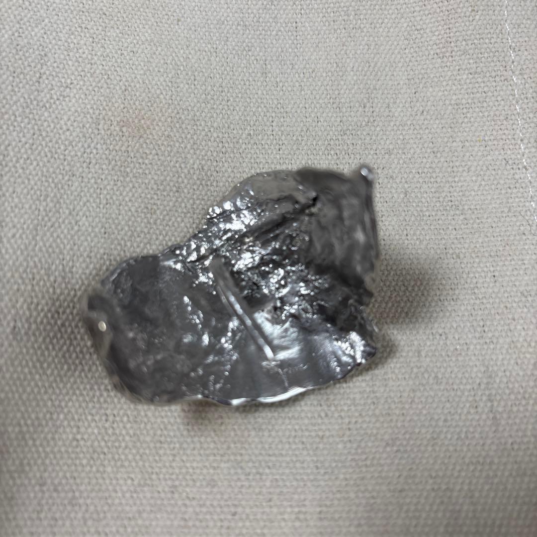 pluie リーフヘアピアス