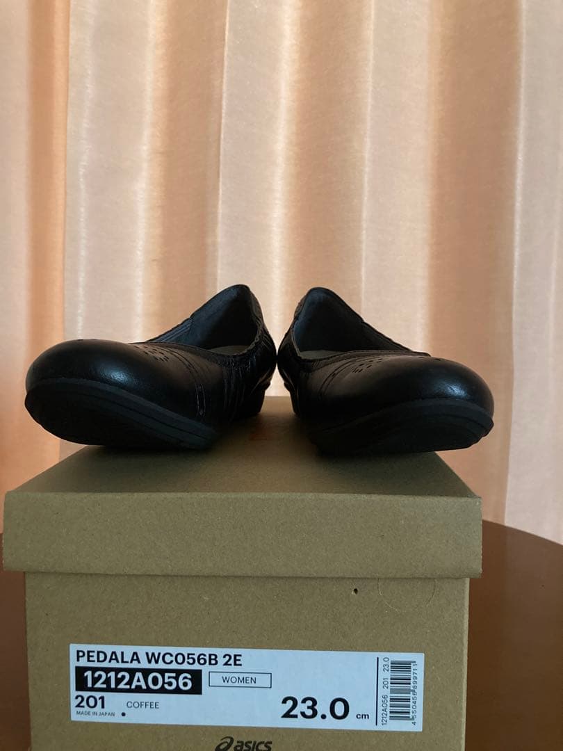 【美品】ASICS pedala ペダラ バレエシューズ　黒　23㎝3E