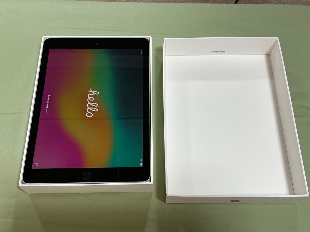 iPad 第6世代 Wi-Fi + Cellularモデル 128GB