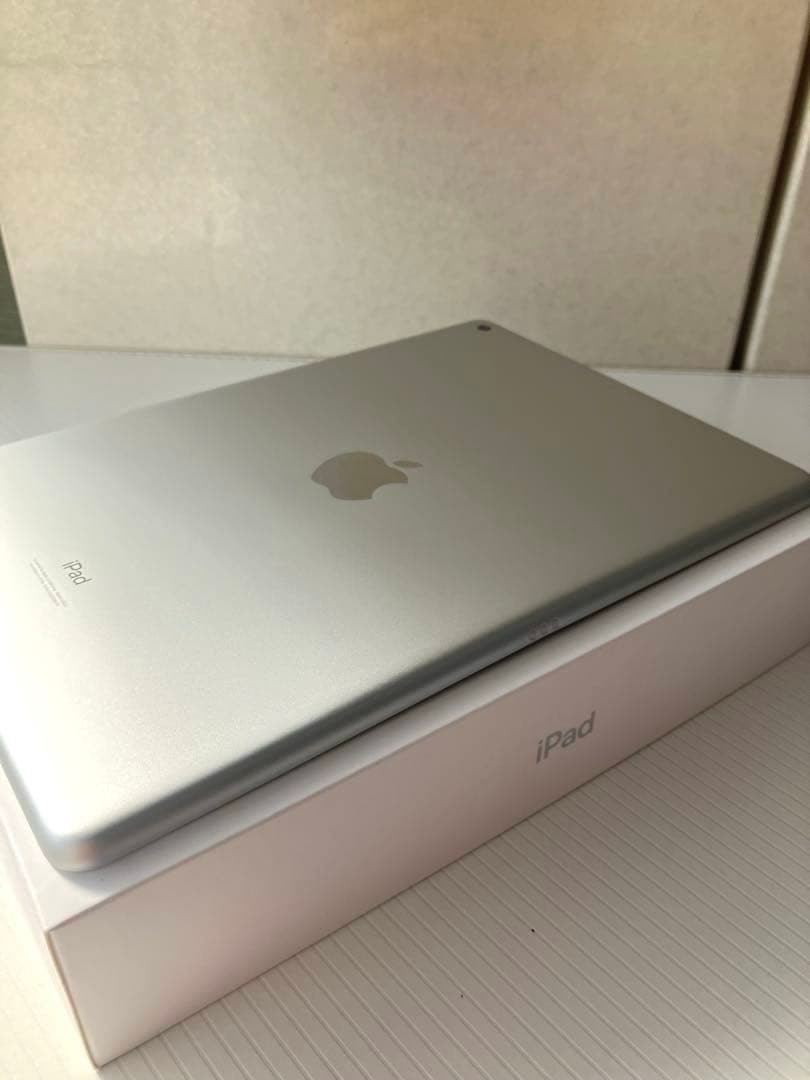 美品✨Apple iPad 第9世代64GB Wi-Fi シルバー箱付属品付