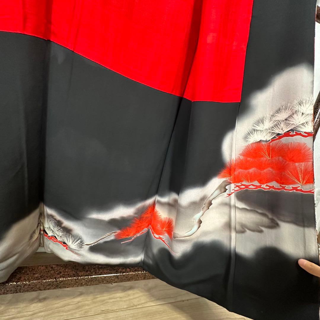 美品　着物　正絹　黒留袖　花嫁衣装　アンティーク　黒　赤　鷹　松　157