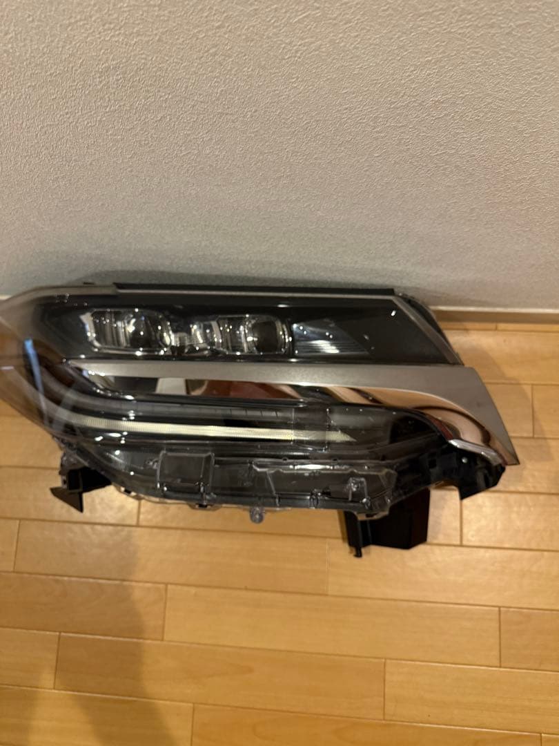 30後期アルファード2眼ヘッドライト左右2個セットコンピューター無し