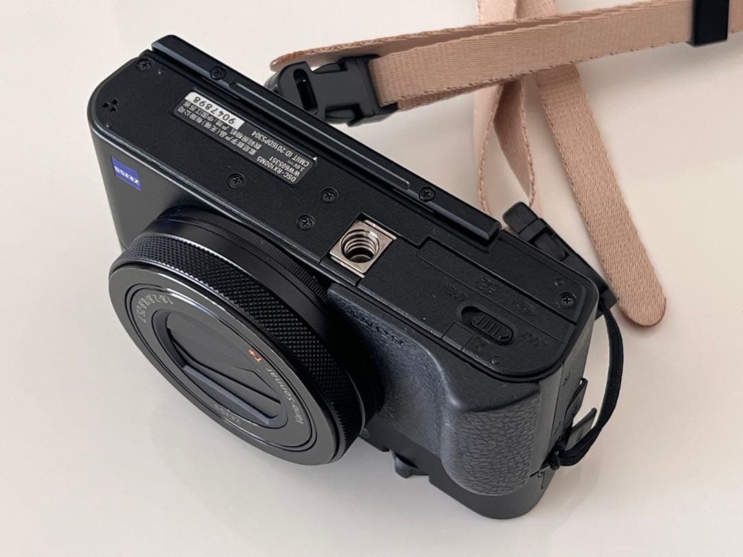 【海外版】SONY RX100M5 コンパクトデジタルカメラ ZEISSレンズ