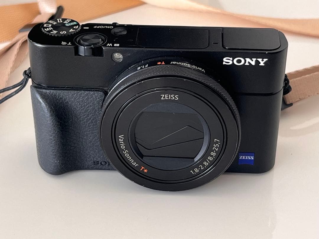 【海外版】SONY RX100M5 コンパクトデジタルカメラ ZEISSレンズ