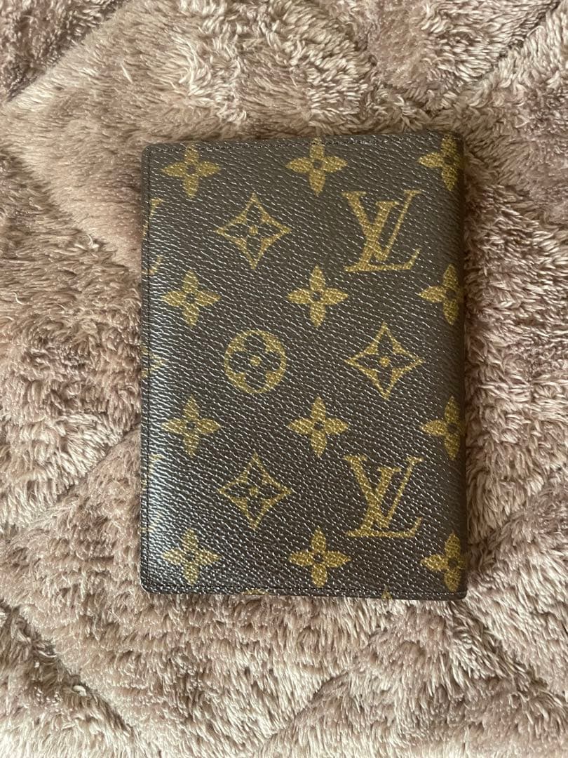 ルイヴィトン ￼パスポートケース モノグラム MI0033 正規品フランス製