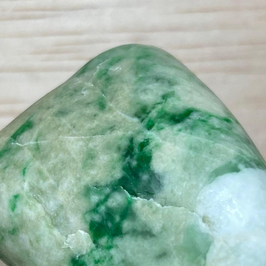 【Premium】糸魚川翡翠　海中翡翠　宝石質 ロウカン翠　原石　35.3ｇ