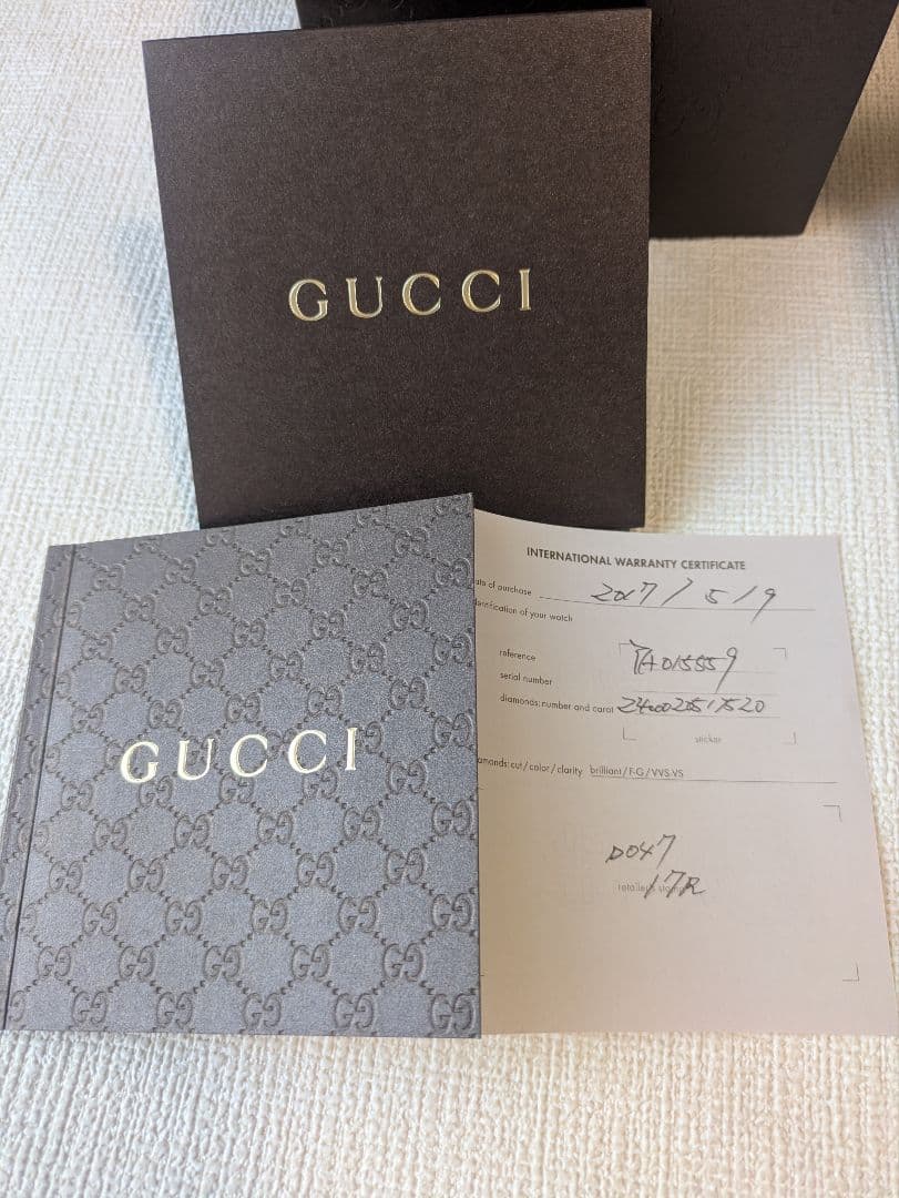 GUCCI ピンク文字盤 ゴールド