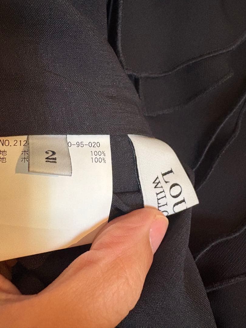 ルルウィルビー　ラッフルコサージュブラウス　ブラック　アルアバイル