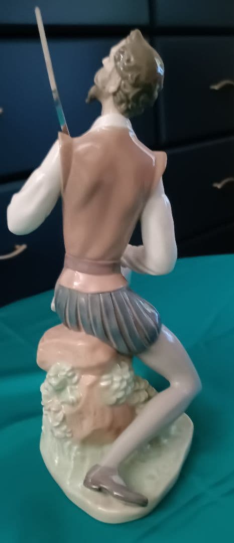 【リヤドロ】LLADRO　ドン・キホーテ　スペイン　磁器　ロゴ入りスタンドセット