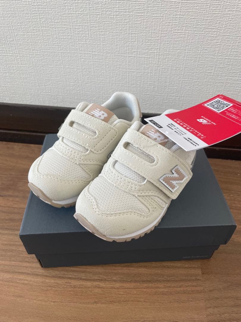 ニューバランス IZ373 AO2 12.5cm 新品未使用品
