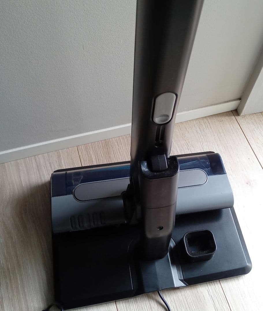 Shark コードレススティッククリーナー CS100J