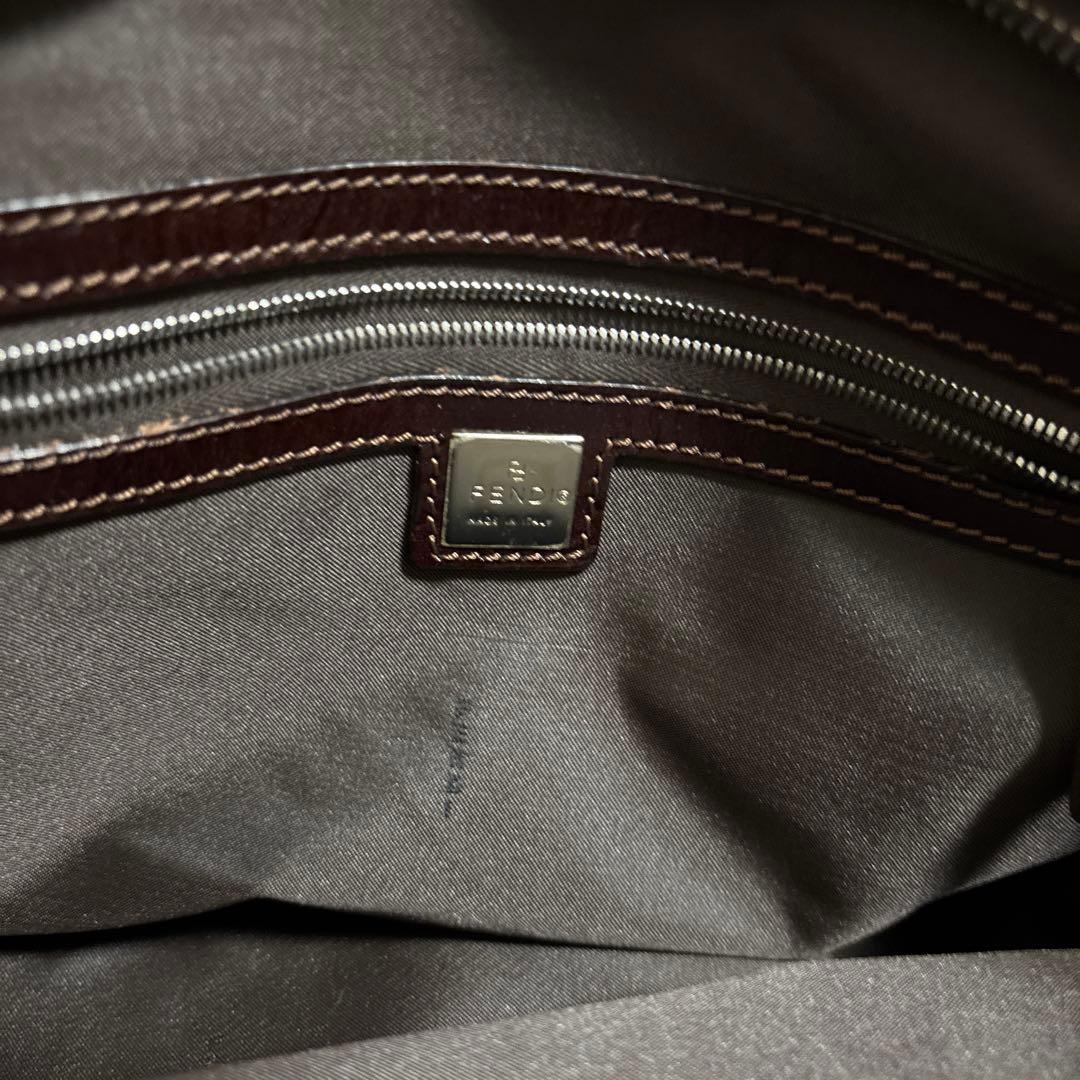 FENDI ズッカ　ショルダーバッグ