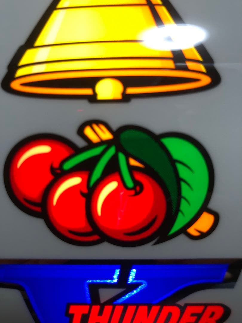 ⚠︎説明文必読⚠︎ パチスロ　サンダーV リボルト　実機+鍵等付属品(送料込)