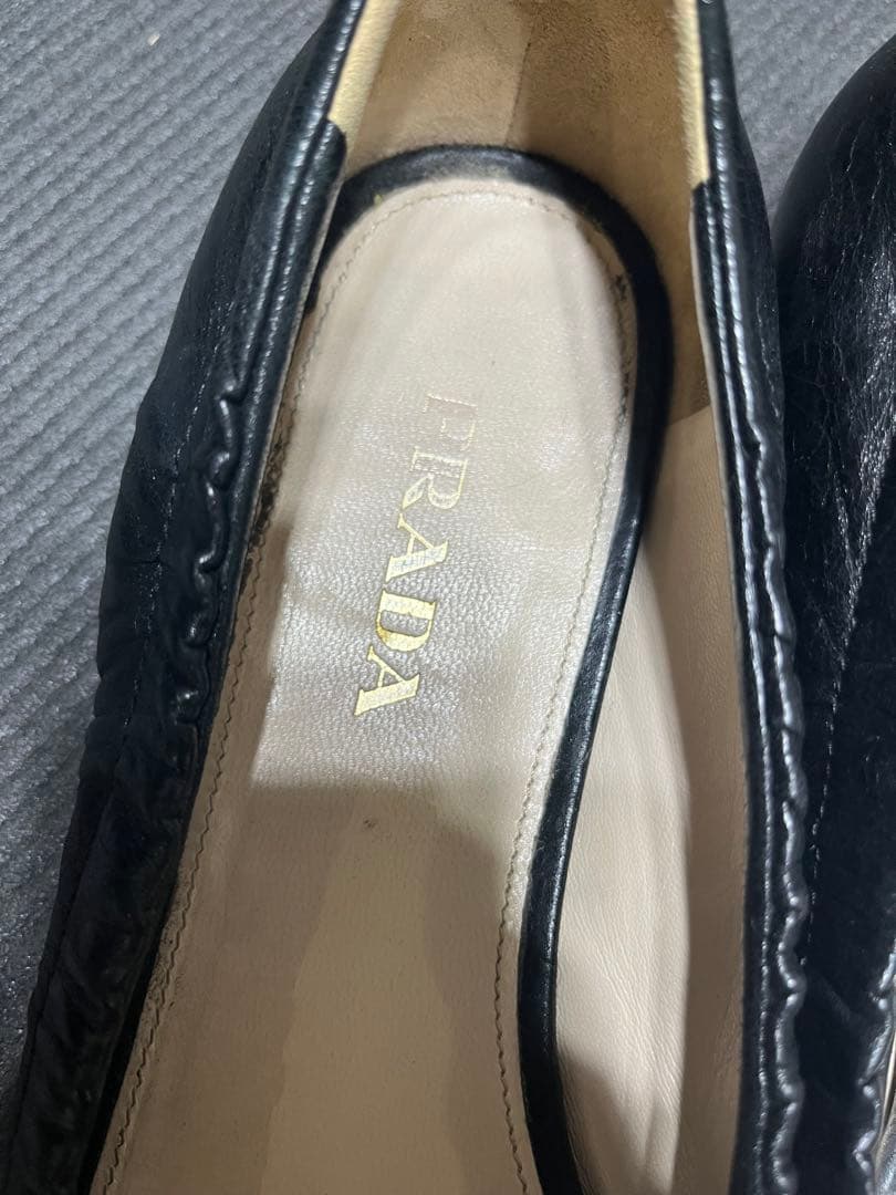 PRADA ブラック フリンジ フラットシューズ