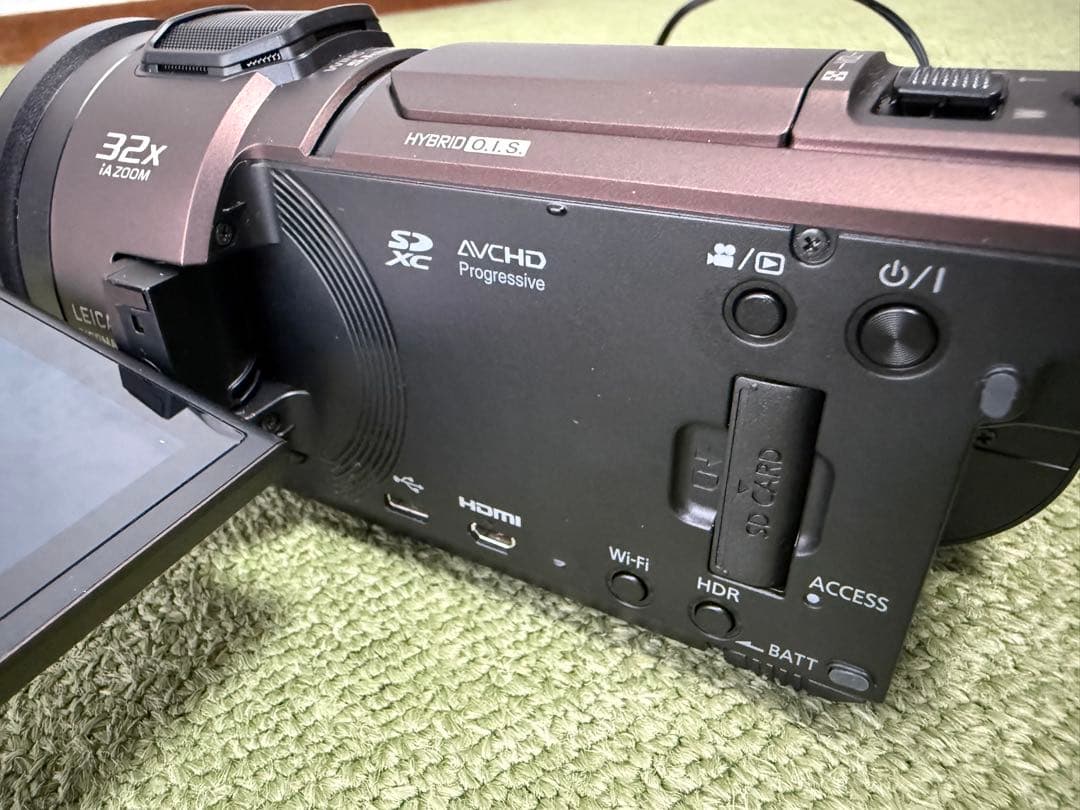 ビデオカメラ HC-VX1M